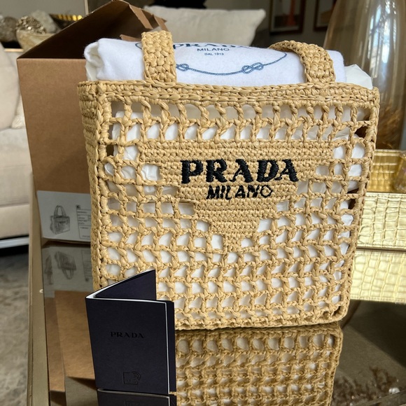 Prada small crochet raffia tote bag - Picture 3 of 16